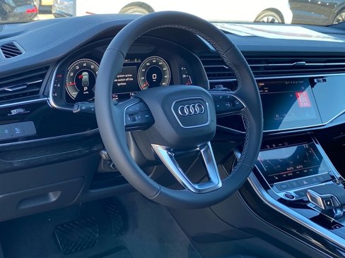 New 2025 Audi Q7 2.0T Premium image 16