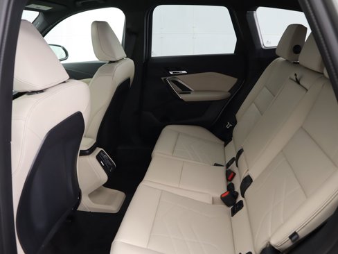 Used 2025 BMW X1 xDrive28i w/ Technology Package image 23