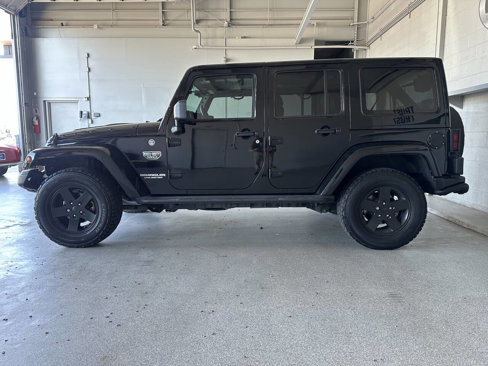 Used 2012 Jeep Wrangler Unlimited Rubicon image 7