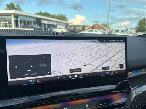 New 2026 BMW 550e xDrive image 16