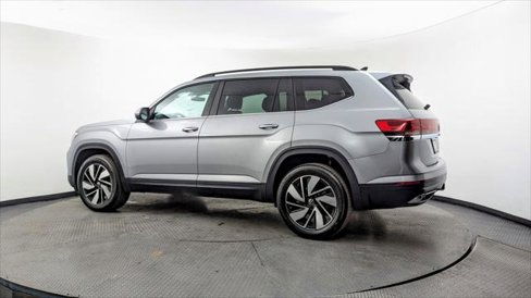 Used 2025 Volkswagen Atlas SE image 5
