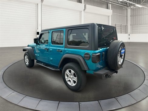 Used 2019 Jeep Wrangler Unlimited Sport S image 2