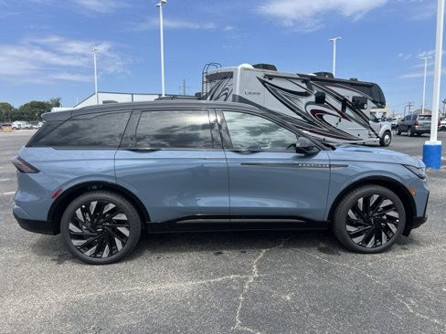 New 2025 Lincoln Nautilus Reserve w/ Jet Appearance Package image 5