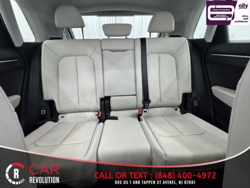 Used 2024 Audi Q3 2.0T Premium image 16