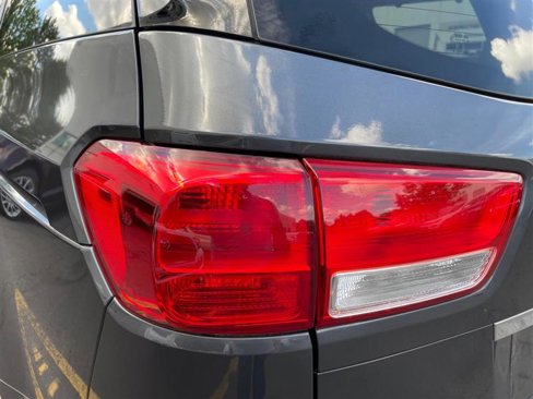 Used 2016 Kia Sedona LX w/ LX Convenience Package image 30