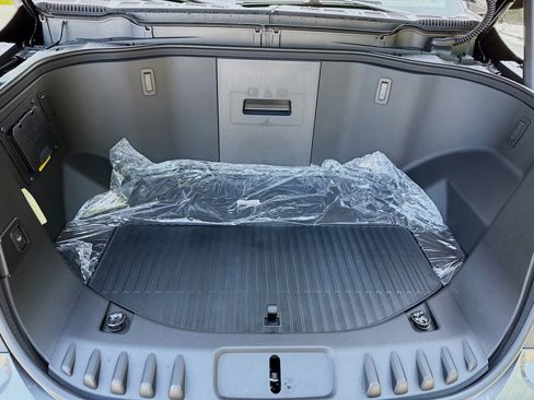 New 2025 Ford F150 Lightning Flash image 30