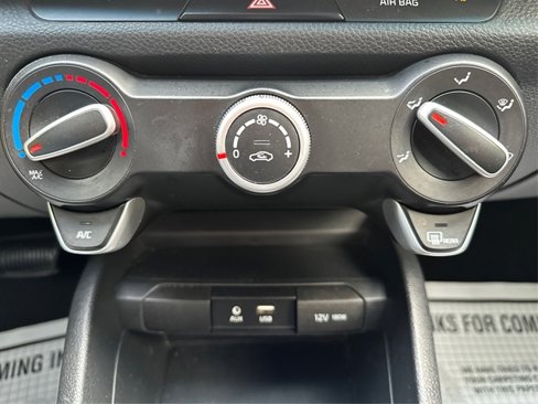 Used 2020 Kia Rio S image 32