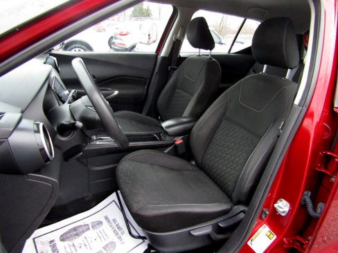 Used 2021 Nissan Kicks SV image 17