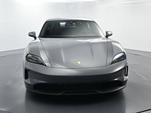 Certified 2026 Porsche Taycan image 17