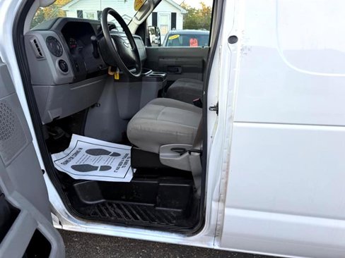 Used 2014 Ford E-150 and Econoline 150 w/ Power Group image 21
