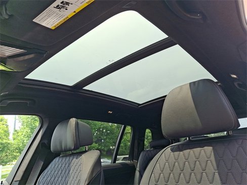 New 2026 BMW X7 M60i w/ Climate Comfort Package image 13