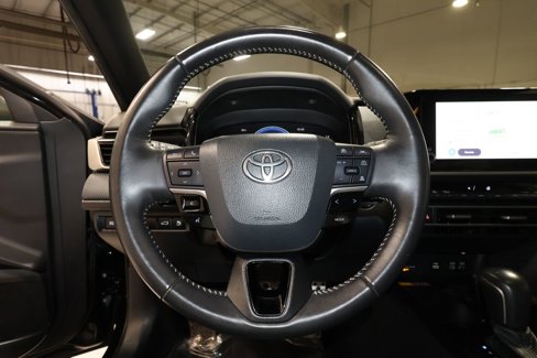 Used 2025 Toyota Camry XSE image 10