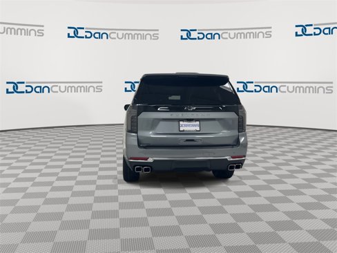 New 2026 Chevrolet Suburban High Country image 7