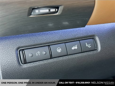 New 2025 Nissan Pathfinder Platinum image 10