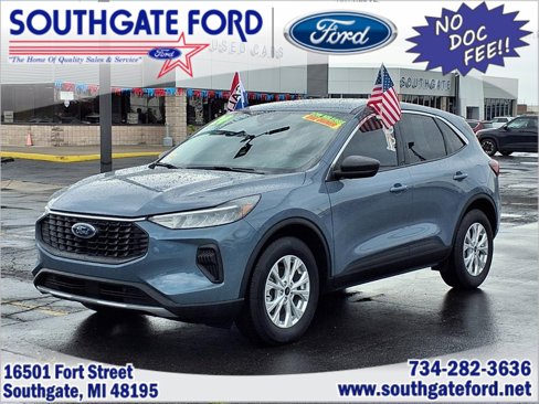 Used 2024 Ford Escape Active image 1