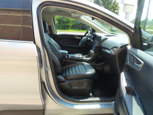 Used 2024 Ford Edge SEL image 43