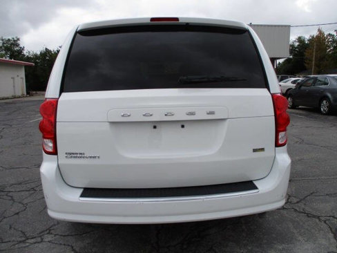 Used 2016 Dodge Grand Caravan SE image 7