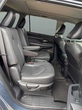 Used 2024 Toyota Grand Highlander Limited image 15