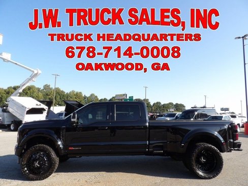 Used 2024 Ford F450 Limited w/ FX4 Off-Road Package image 2