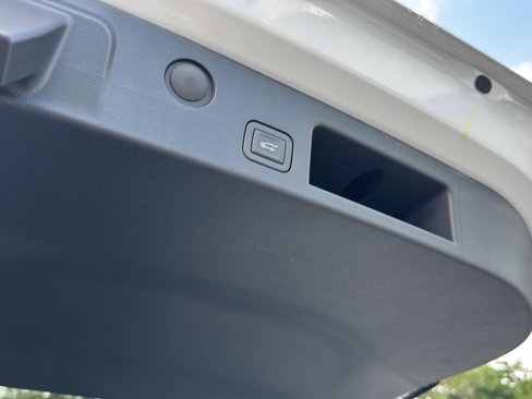 New 2026 Chevrolet Equinox LT w/ Convenience Package II image 30