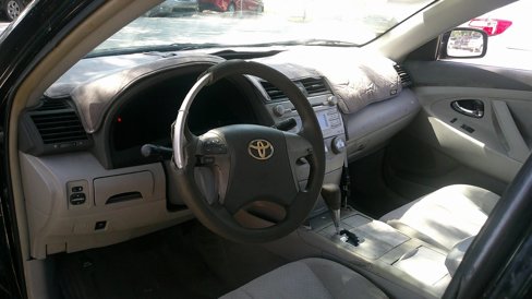 Used 2010 Toyota Camry LE image 14