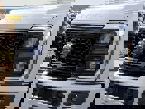 New 2026 Ford F250 4x4 Crew Cab Super Duty image 17