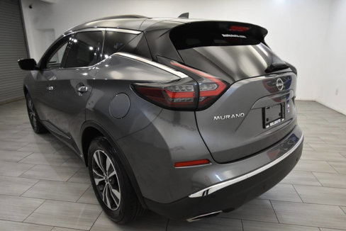 Used 2023 Nissan Murano SV image 3