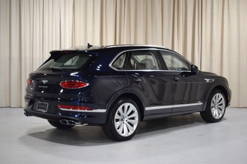 New 2025 Bentley Bentayga image 3