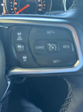 Used 2019 Jeep Wrangler Unlimited Sahara w/ Advanced Safety Group image 24