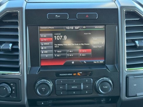 Used 2015 Ford F150 XLT w/ Equipment Group 302A Luxury image 10