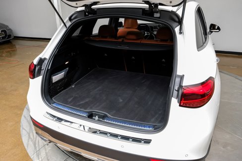 Used 2025 Mercedes-Benz GLC 300 image 51