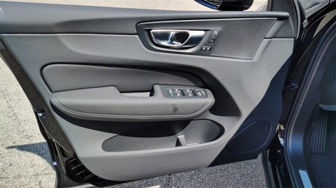 New 2026 Volvo XC60 B5 Plus w/ Protection Package Premier image 8
