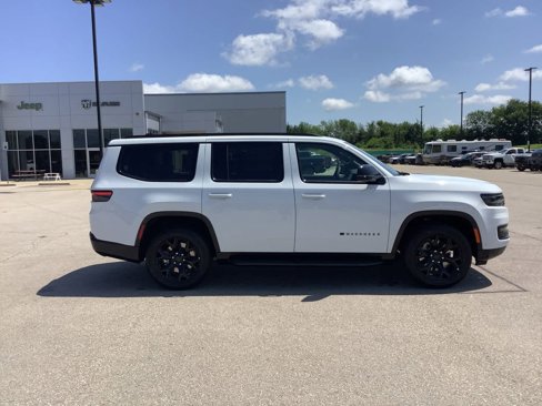 New 2025 Jeep Wagoneer Series II image 8