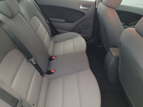 Used 2018 Kia Forte LX image 19