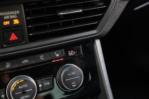 Used 2019 Volkswagen Jetta GLI Autobahn image 35
