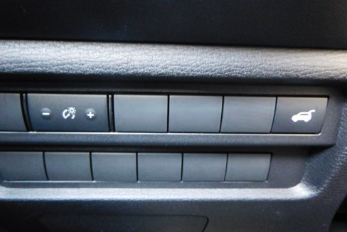 New 2025 Mitsubishi Outlander SE image 14