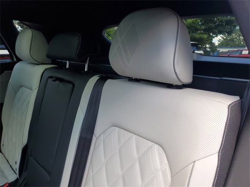 New 2026 Volkswagen Atlas Cross Sport SEL Premium R-Line image 11