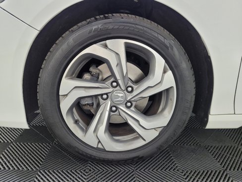 Used 2019 Honda Accord EX image 31