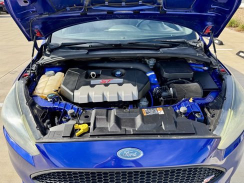 Used 2015 Ford Focus ST image 38