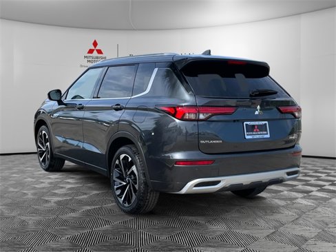 New 2025 Mitsubishi Outlander SEL image 6