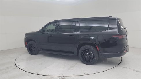 New 2025 Jeep Wagoneer L Series II w/ Premium Group I image 11