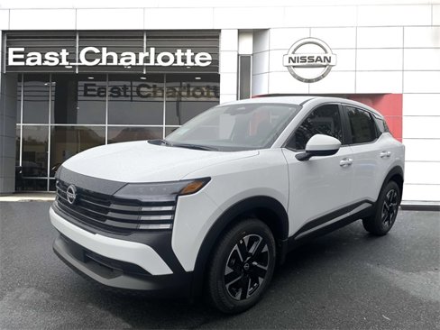 New 2025 Nissan Kicks SV image 1