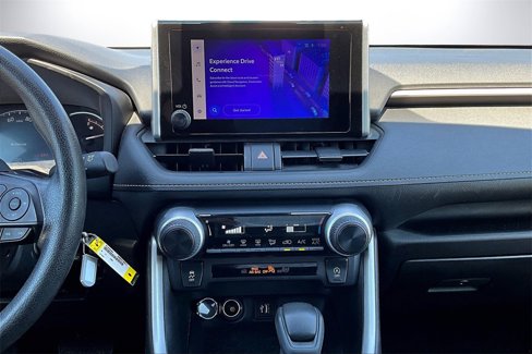 Used 2024 Toyota RAV4 LE image 11