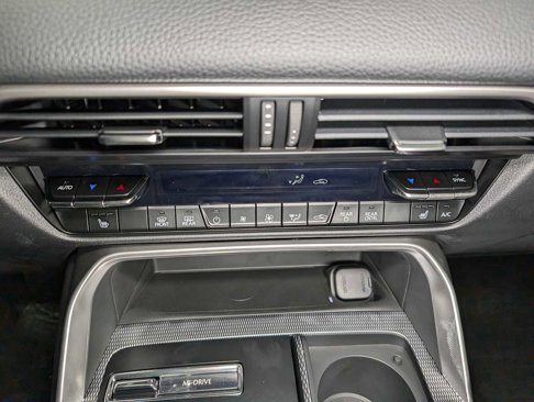 Used 2025 MAZDA CX-90 3.3 Turbo w/ Preferred Package image 33