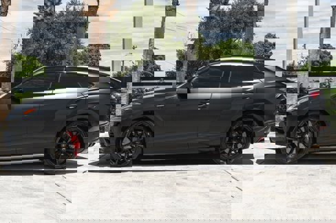 Used 2021 Lamborghini Urus image 3