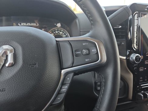 Used 2024 RAM 2500 Laramie image 26