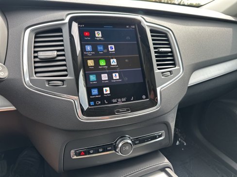 Certified 2025 Volvo XC90 B5 Core image 24