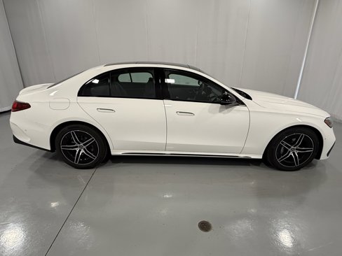New 2026 Mercedes-Benz E 350 4MATIC Sedan image 5
