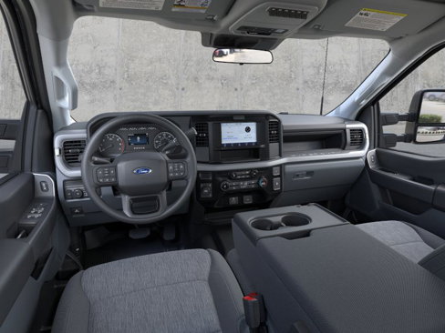 New 2025 Ford F250 XLT image 9
