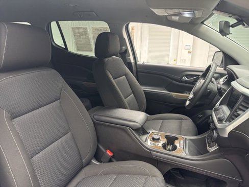 Used 2023 GMC Acadia SLE w/ Driver Convenience Package image 10